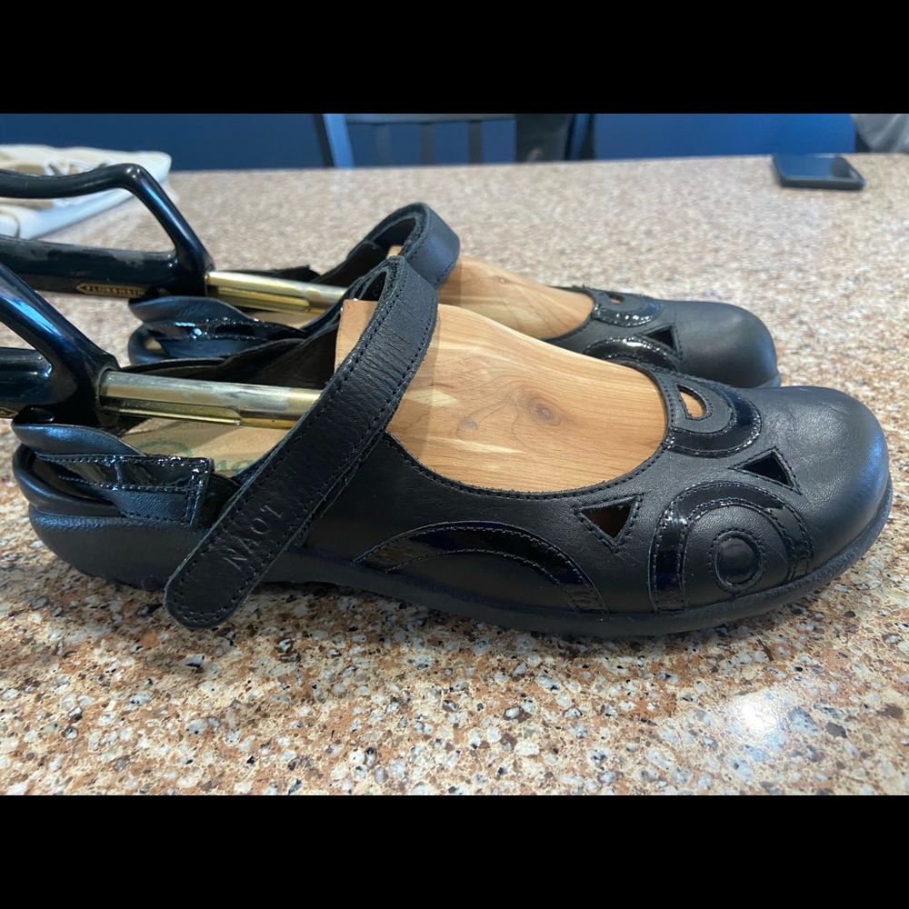 Naot Womens shoe.